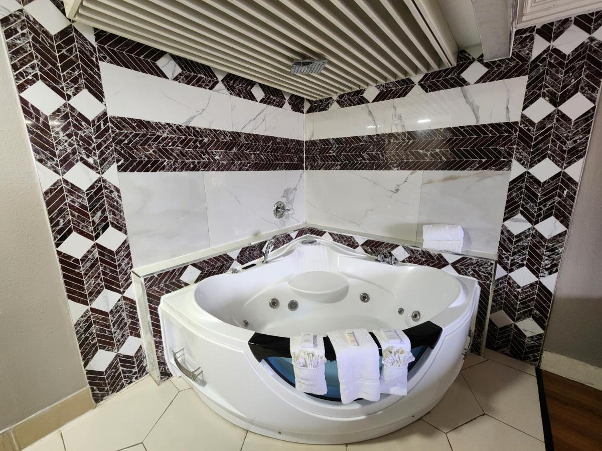 Americas Best Value Inn And Suites ליטל רוק מראה חיצוני תמונה